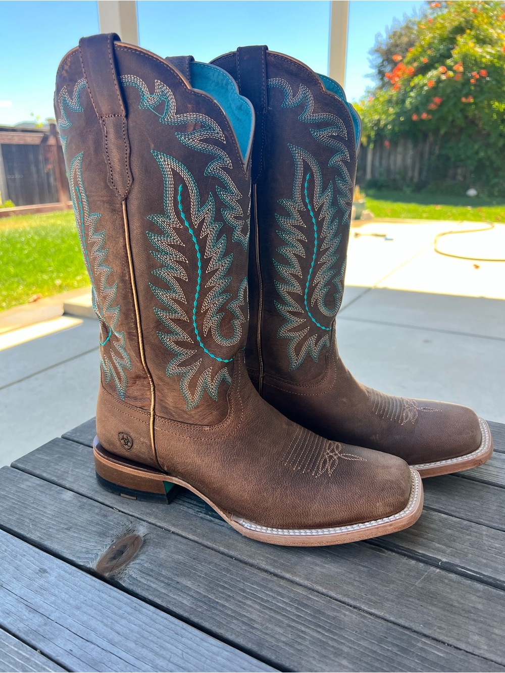 Ariat Frontier Tilly Wide Square Toe Western Boot - Picture 4 of 11